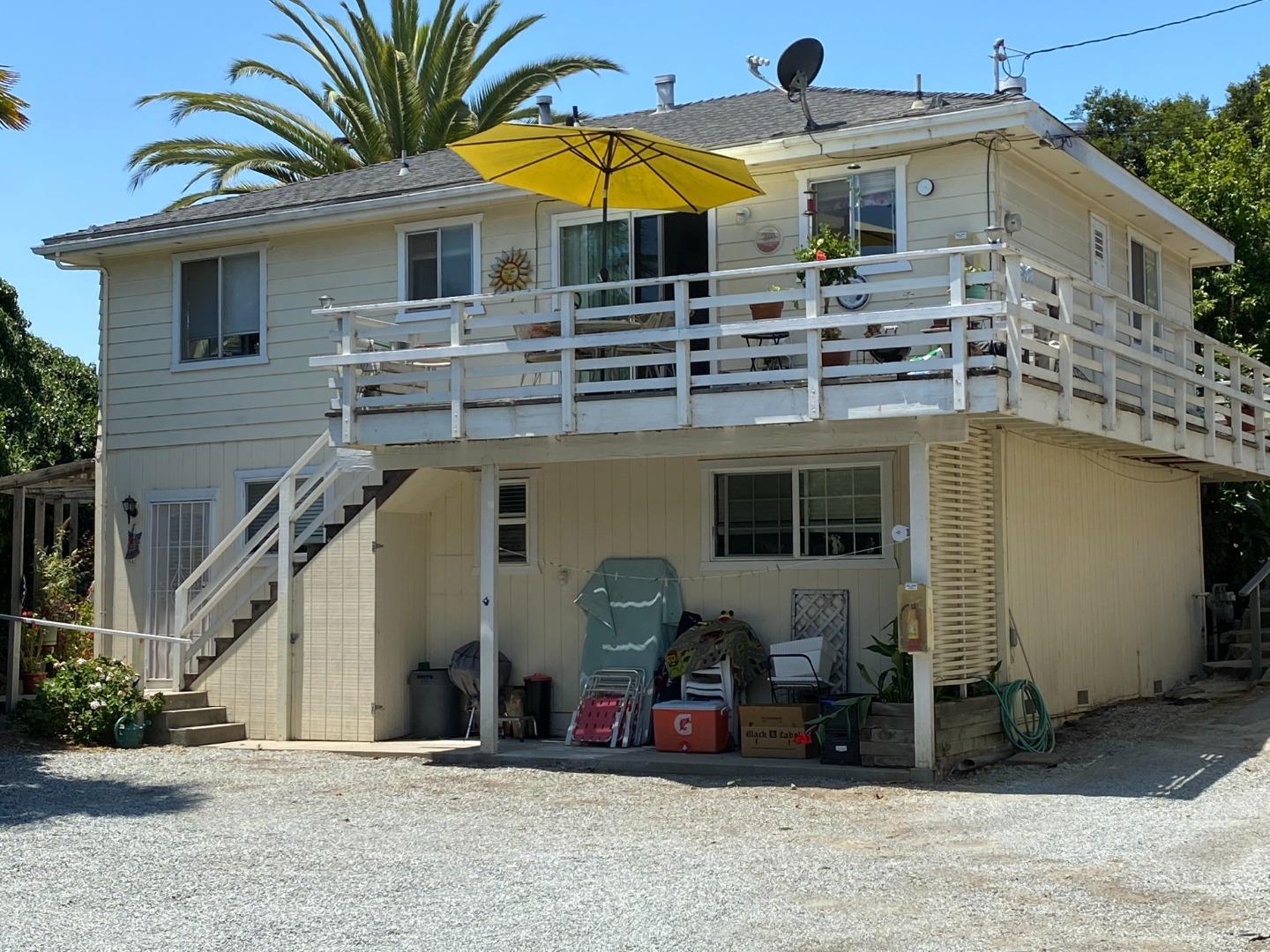 529 Capitol St., SALINAS, California 93901, ,Comm Ri Multi-units 5+,For Sale,Capitol St.,ML81853028