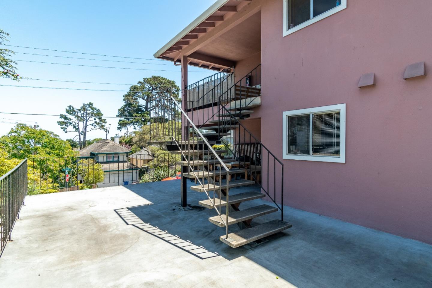 889 Alice Street, MONTEREY, California 93940, ,Comm Ri Multi-units 5+,For Sale,Alice Street,ML81853162