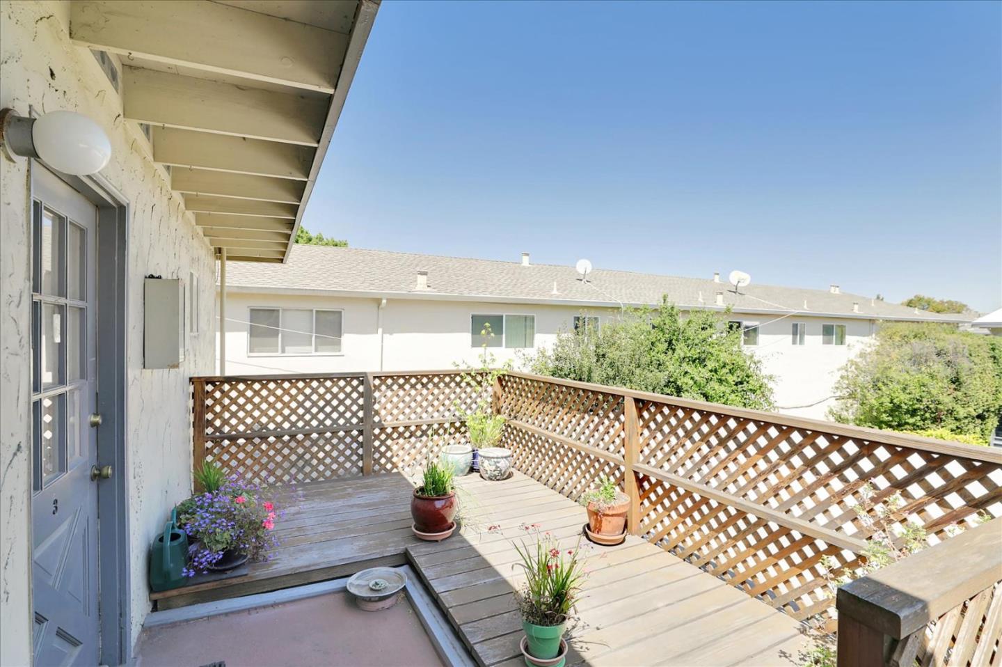 1622 Latham Street, MOUNTAIN VIEW, California 94041, ,Comm Ri Multi-units 5+,For Sale,Latham Street,ML81853351