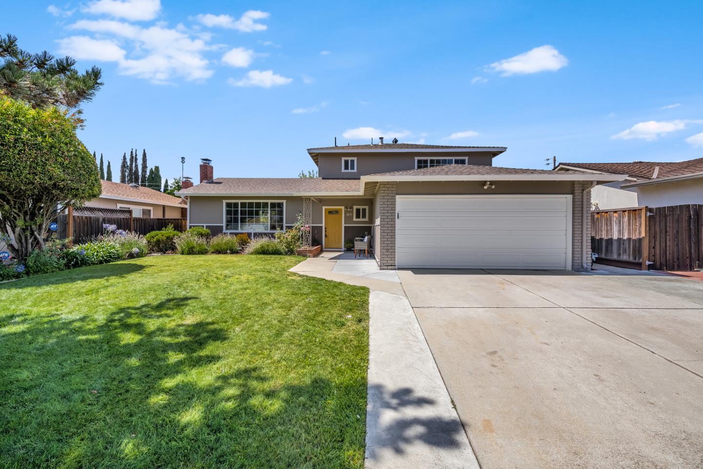 Detail Gallery Image 1 of 1 For 2835 Monte Cresta Way, San Jose,  CA 95132 - 4 Beds | 2/1 Baths