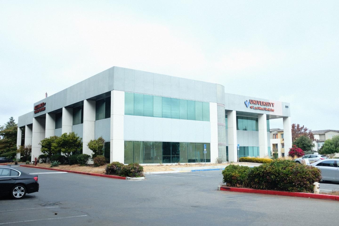 595 Lawrence Expressway, SUNNYVALE, California 94085, ,Comm Industrial For Sale,For Sale,Lawrence Expressway,40971227