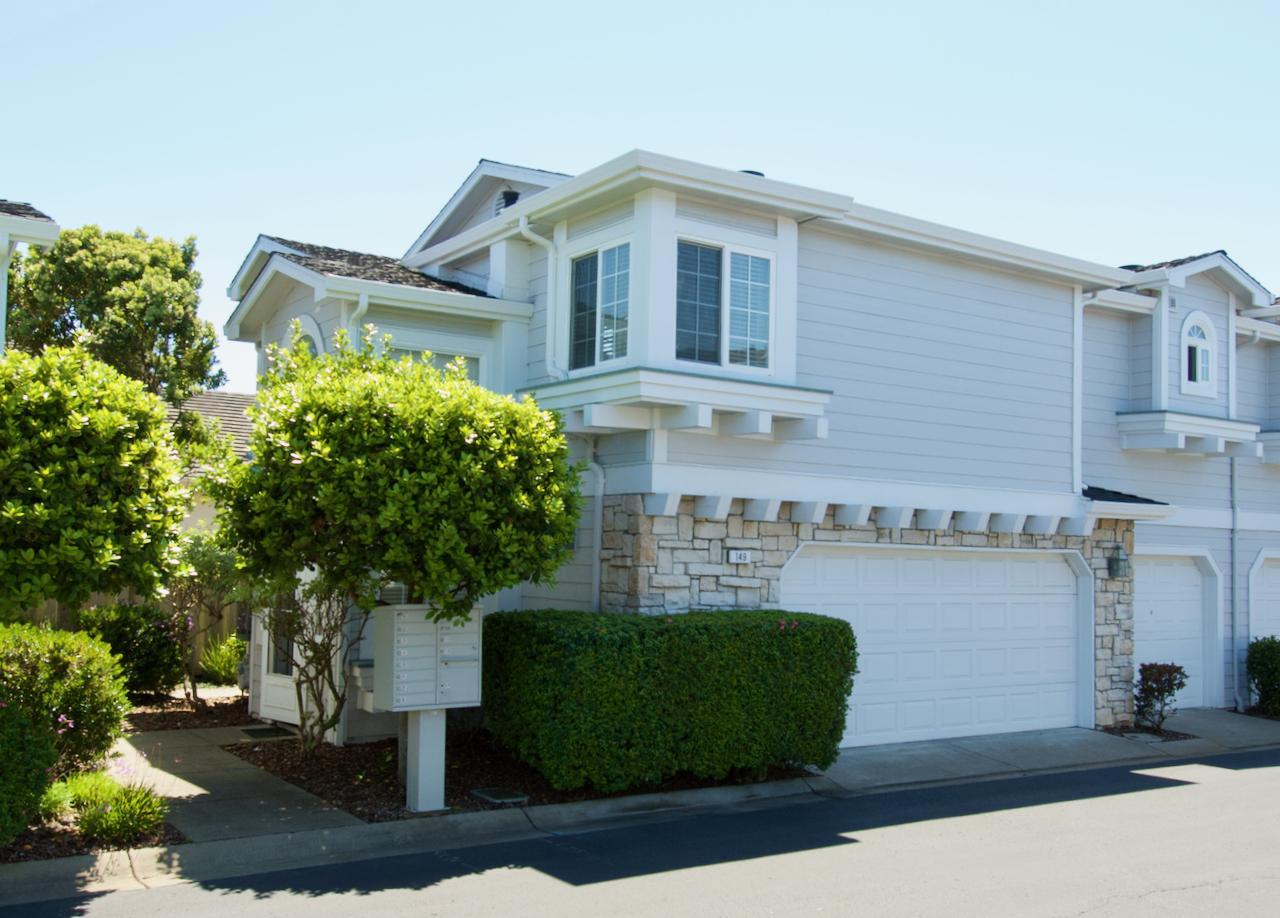 Detail Gallery Image 1 of 1 For 149 Outlook Cir, Pacifica,  CA 94044 - 1 Beds | 1 Baths