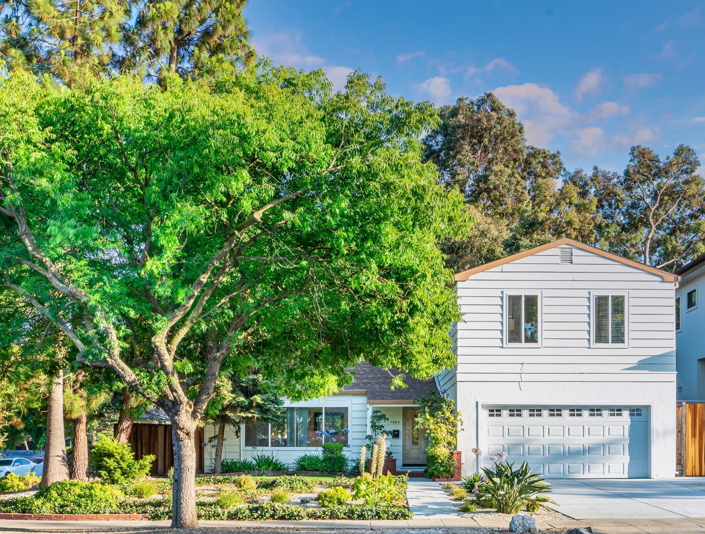 Detail Gallery Image 1 of 1 For 7064 Galli Dr, San Jose,  CA 95129 - 4 Beds | 3 Baths