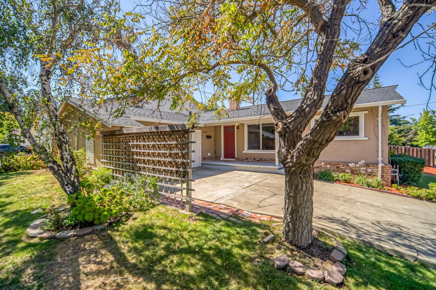 1693 Nightingale Ave, Sunnyvale, CA 94087 3 Beds 2 Baths (Sold