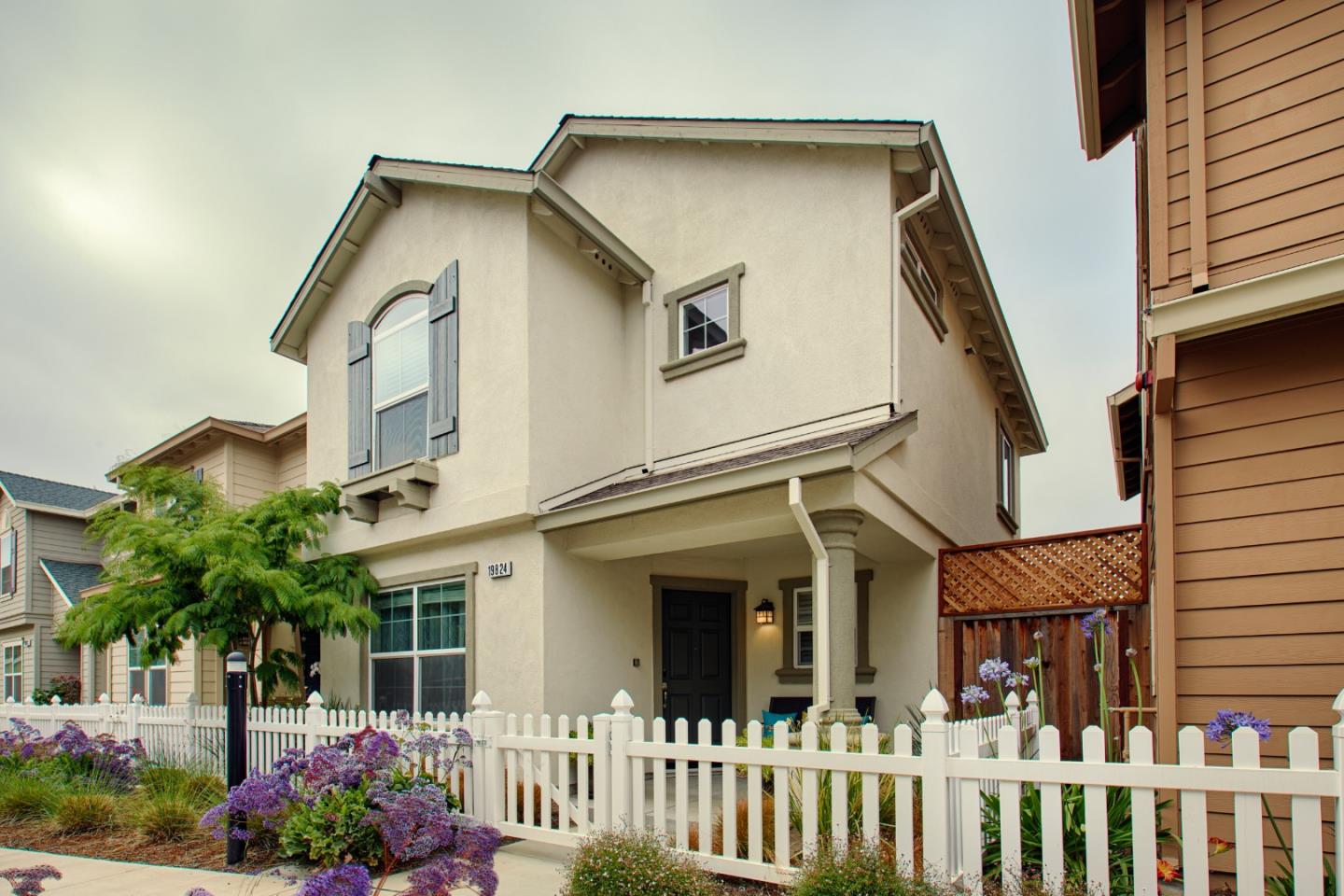 Detail Gallery Image 1 of 1 For 19824 Gabilan View Dr, Salinas,  CA 93906 - 3 Beds | 2/1 Baths