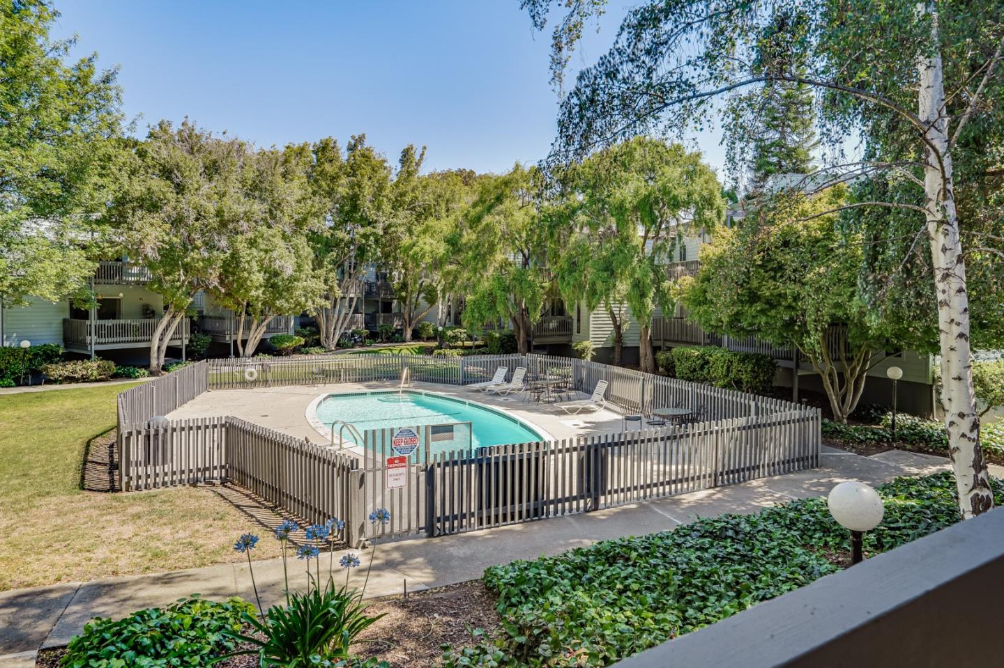 74 Laurie Meadows Dr 2, San Mateo, CA 94403 1 Beds 1 Baths