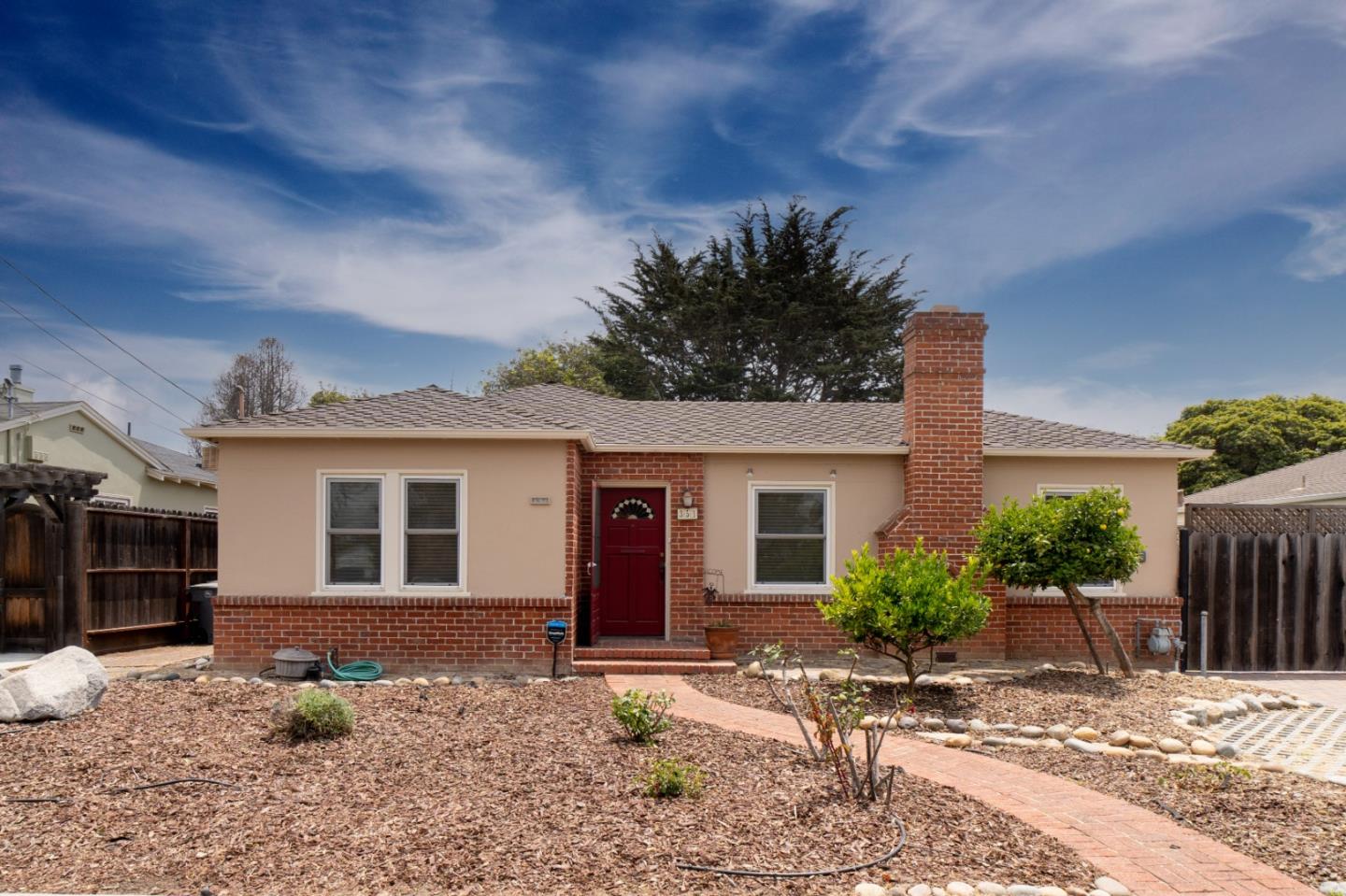 Detail Gallery Image 1 of 1 For 351 Lorimer St, Salinas,  CA 93901 - 3 Beds | 2 Baths