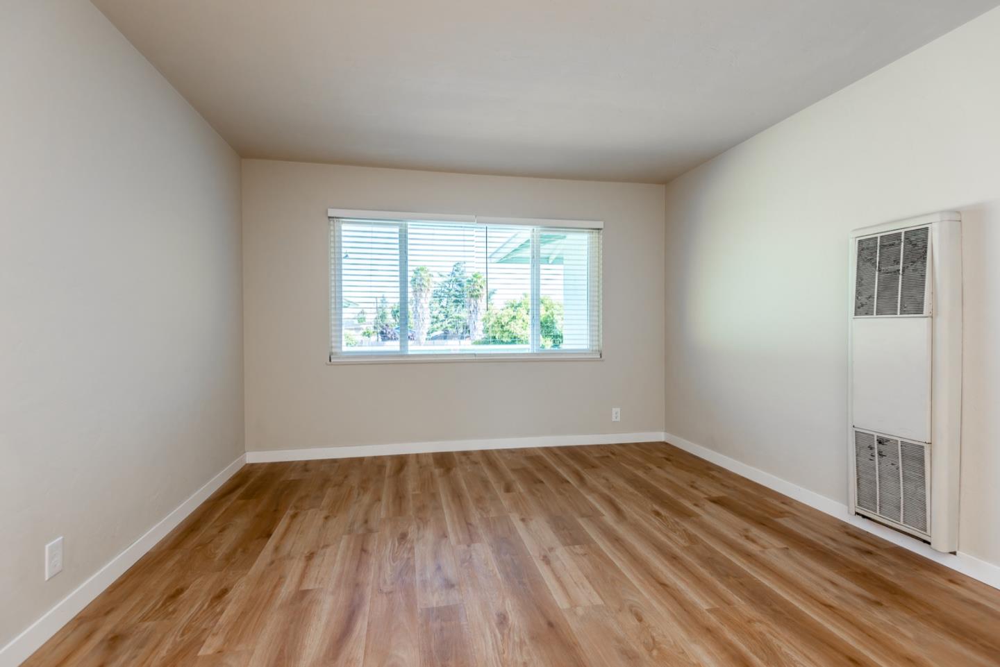 1565 Main Street, SANTA CLARA, California 95050, ,Comm Ri Multi-units 5+,For Sale,Main Street,ML81854064