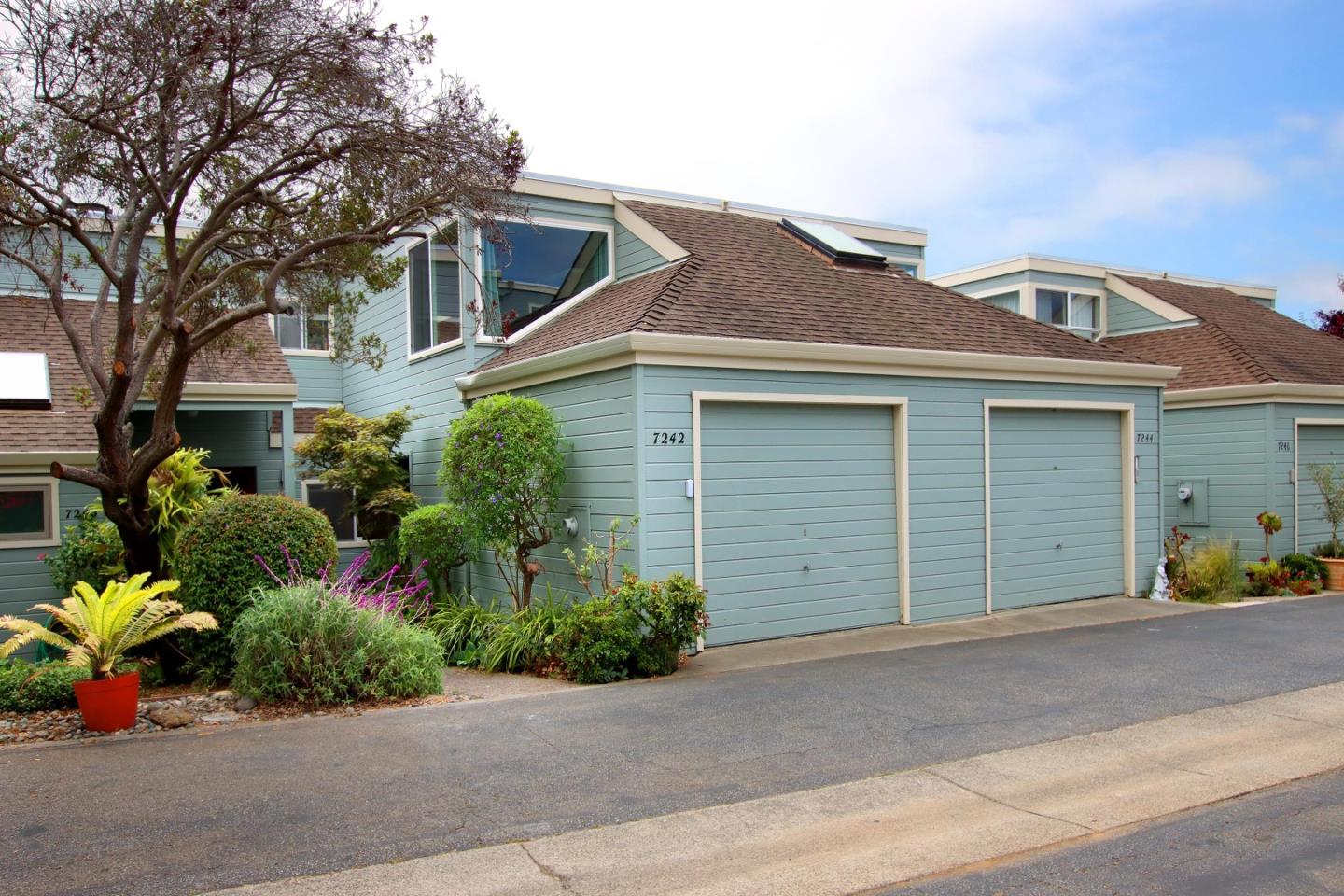 Detail Gallery Image 1 of 1 For 7242 Lotus Way, Aptos,  CA 95003 - 2 Beds | 2/1 Baths