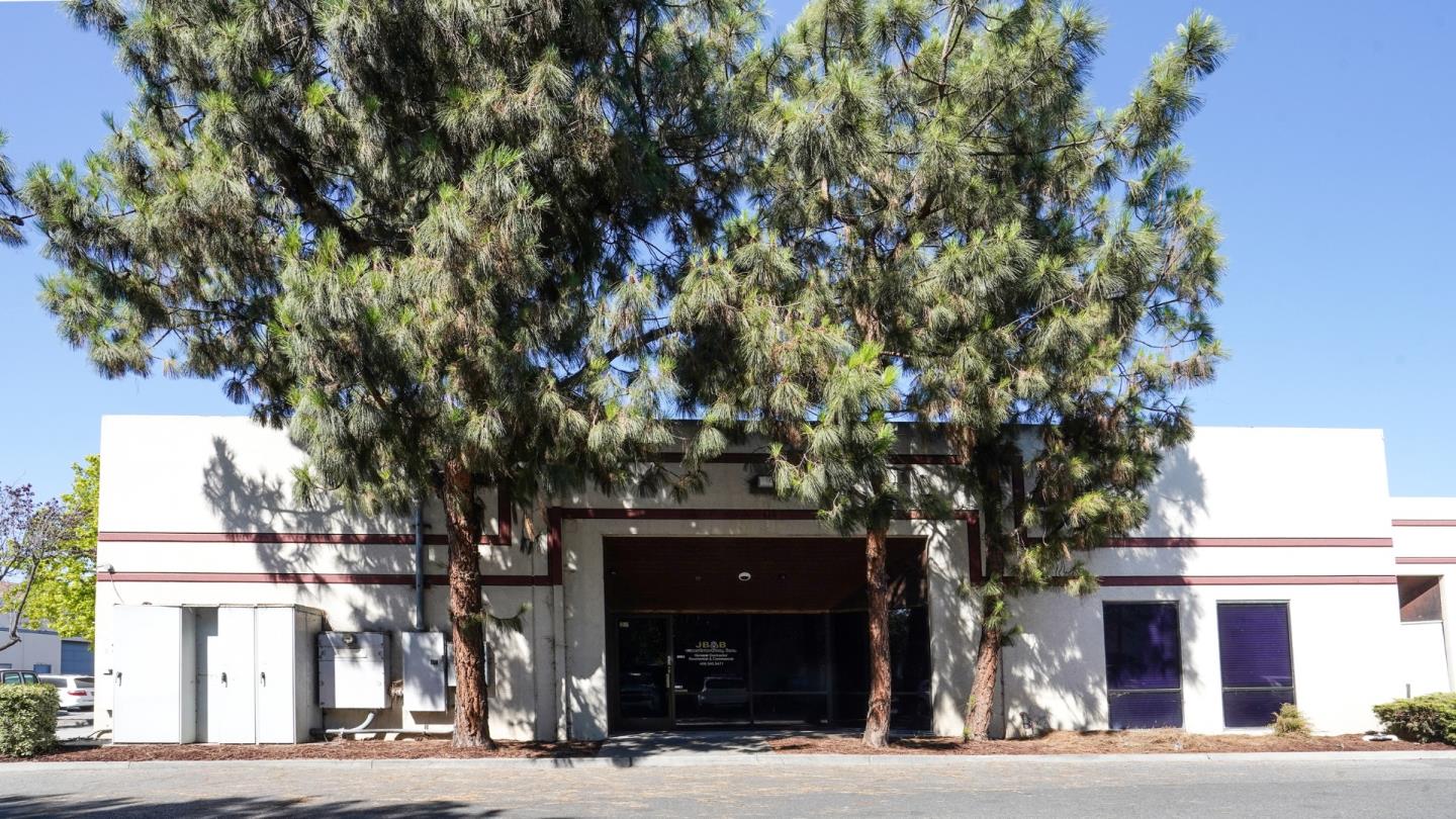 175 Lewis Road, SAN JOSE, California 95111, ,Comm Industrial For Sale,For Sale,Lewis Road,40965312