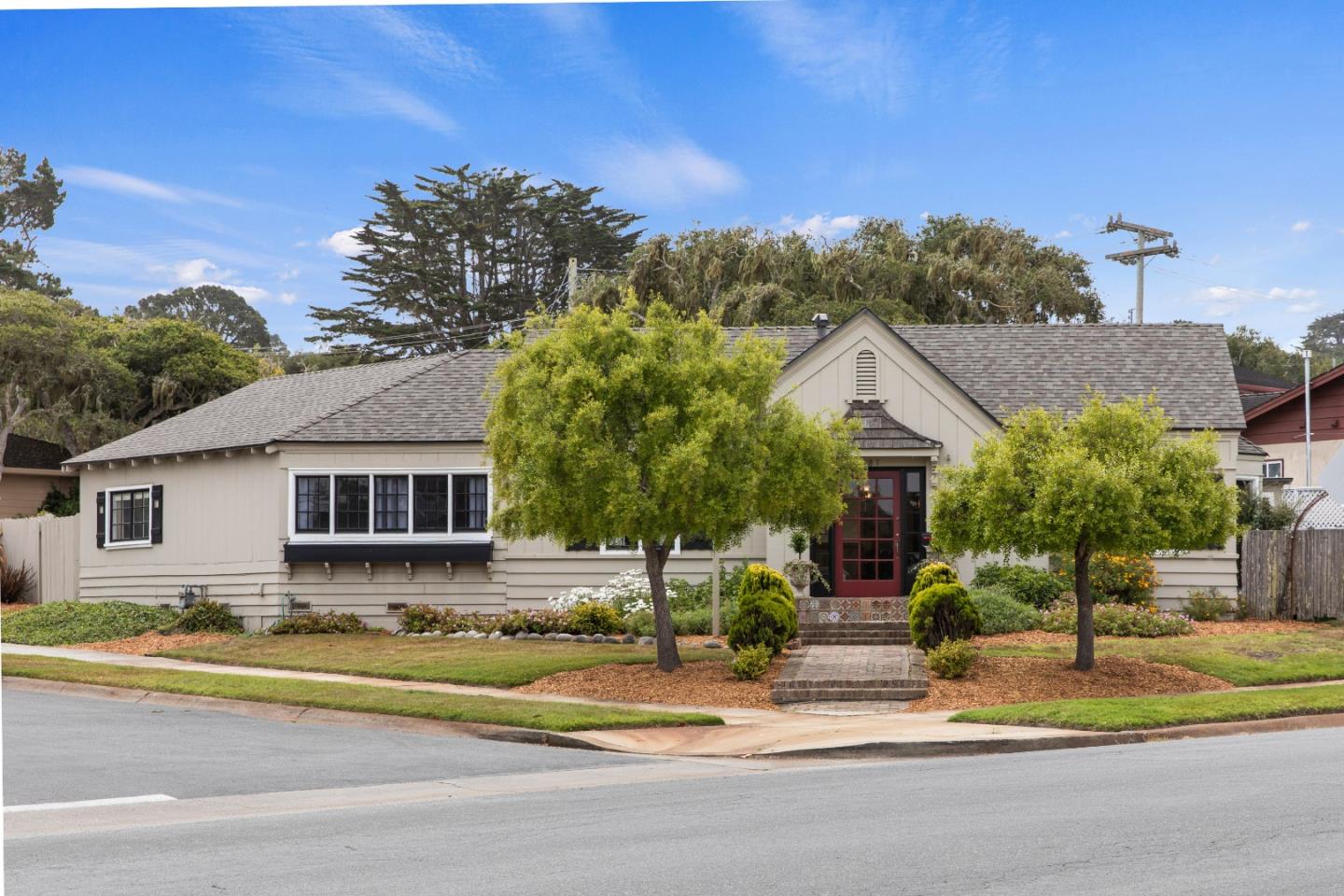 Detail Gallery Image 1 of 1 For 1001 Forest Ave, Pacific Grove,  CA 93950 - 4 Beds | 2 Baths