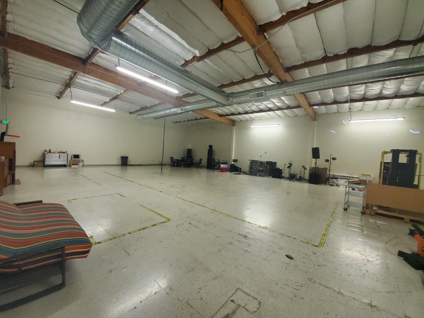 1290 Reamwood Avenue, SUNNYVALE, California 94089, ,Comm Industrial For Lease,For Rent,Reamwood Avenue,40965336