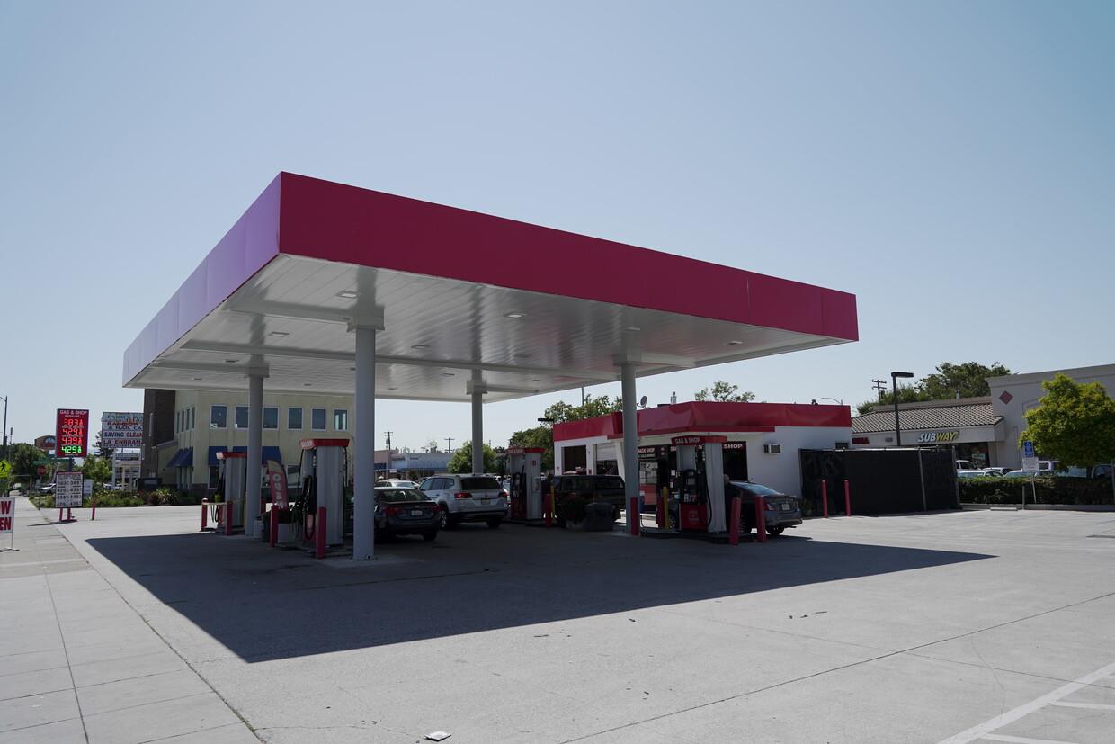 1655 Mckee Road, SAN JOSE, California 95116, ,Comm Industrial For Sale,For Sale,Mckee Road,40965338