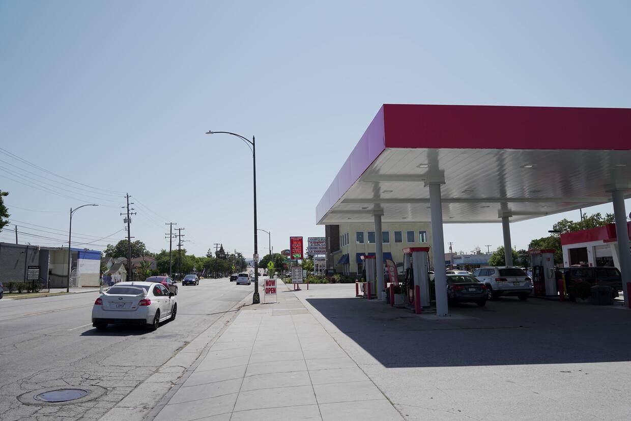 1655 Mckee Road, SAN JOSE, California 95116, ,Comm Industrial For Sale,For Sale,Mckee Road,40965338
