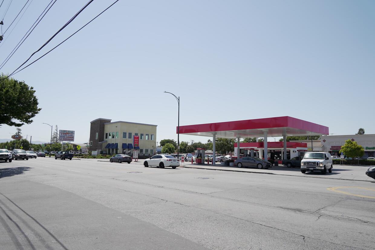 1655 Mckee Road, SAN JOSE, California 95116, ,Comm Industrial For Sale,For Sale,Mckee Road,40965338