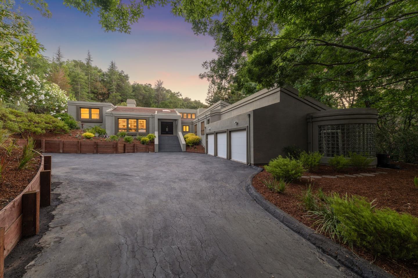 12195 Altamont Ct, Los Altos Hills, CA 94022 4 Beds 3/1 Baths (Sold