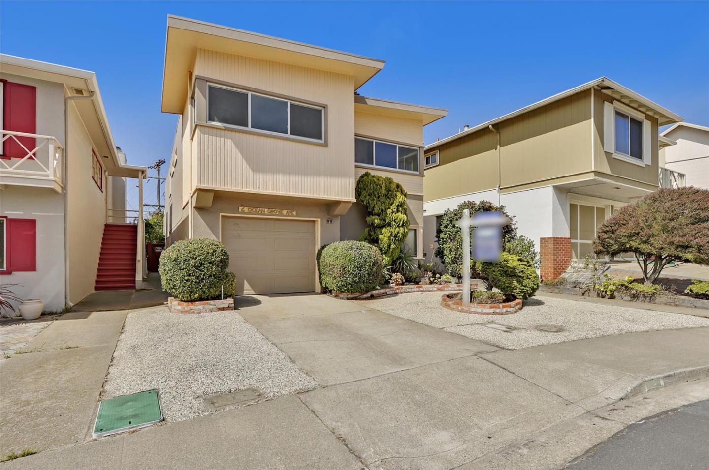 Detail Gallery Image 1 of 1 For 2 Ocean Grove Ave, Daly City,  CA 94015 - 3 Beds | 2/1 Baths