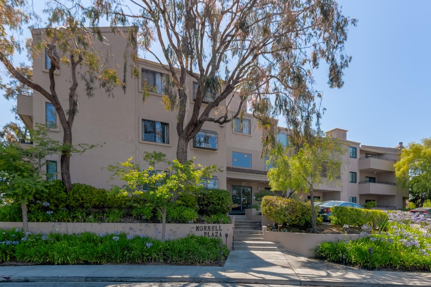 Detail Gallery Image 1 of 1 For 777 Morrell Ave #209,  Burlingame,  CA 94010 - 1 Beds | 1 Baths