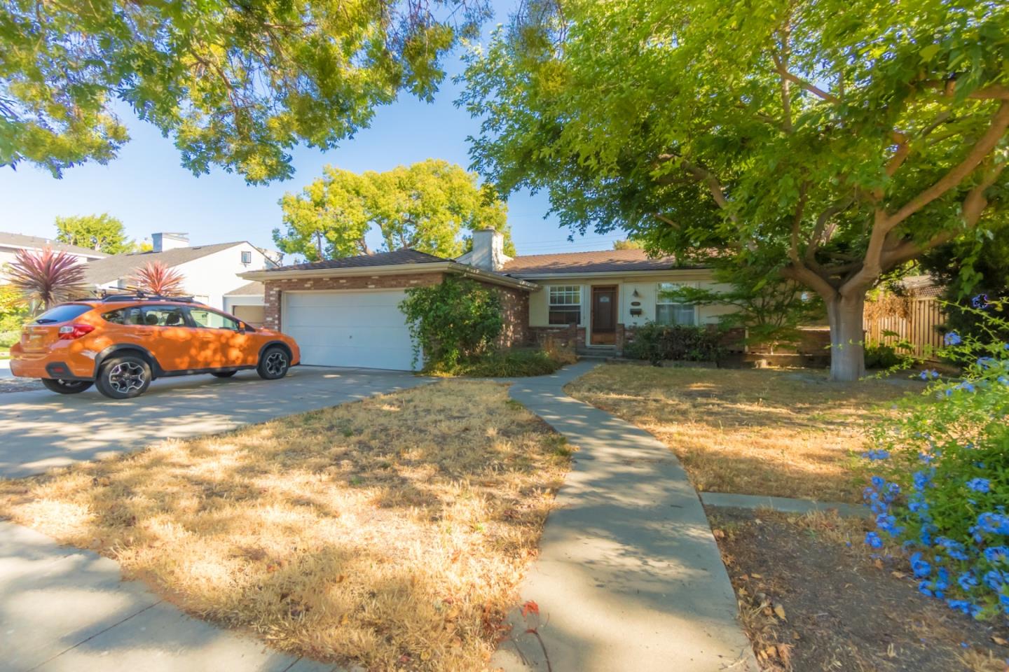 Detail Gallery Image 1 of 1 For 1880 Heatherdale Ave, San Jose,  CA 95126 - 3 Beds | 2 Baths