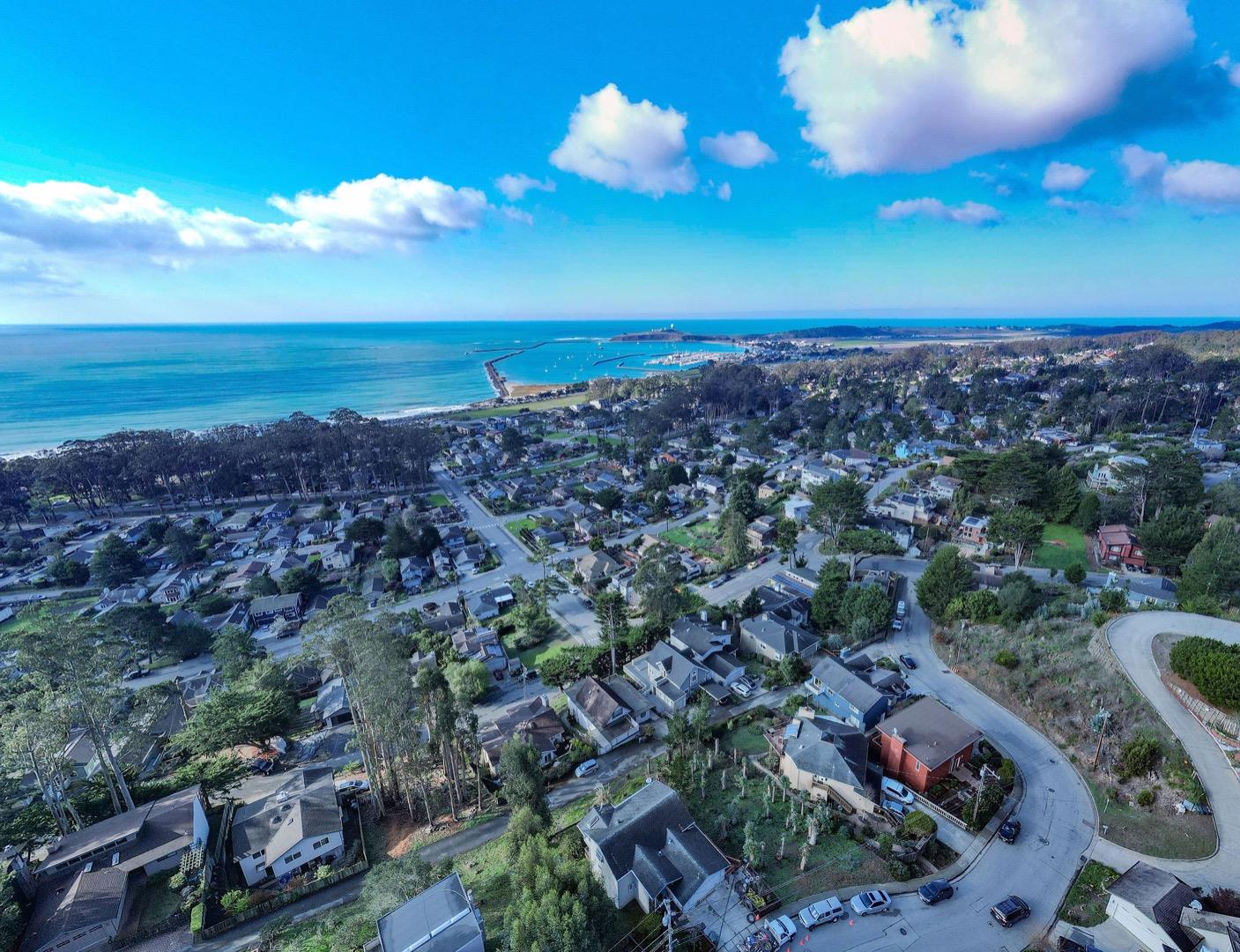 570 Avenue Alhambra, EL GRANADA, California 94018, ,Lots And Land,For Sale,Avenue Alhambra,40965365