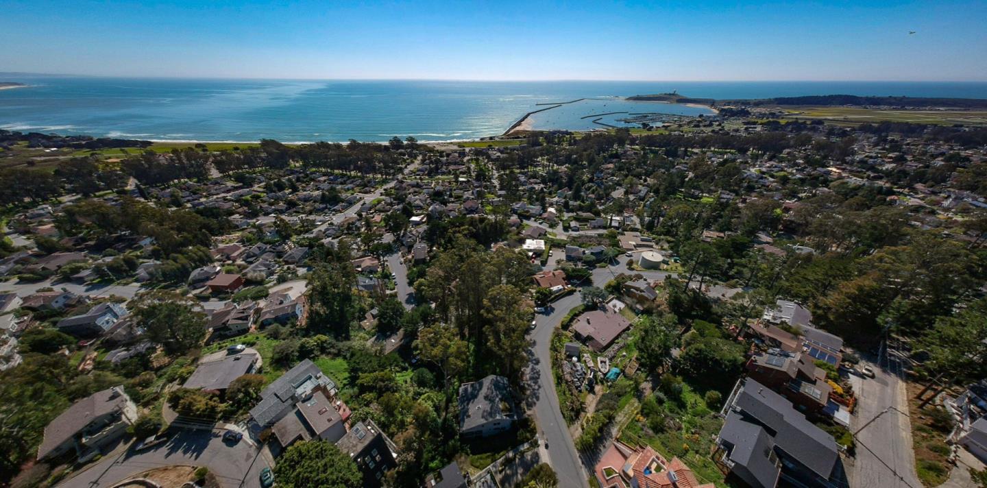 570 Avenue Alhambra, EL GRANADA, California 94018, ,Lots And Land,For Sale,Avenue Alhambra,40965365