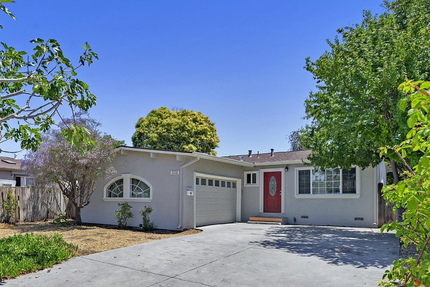 Detail Gallery Image 1 of 1 For 232 Gardenia Way, East Palo Alto,  CA 94303 - 3 Beds | 1 Baths