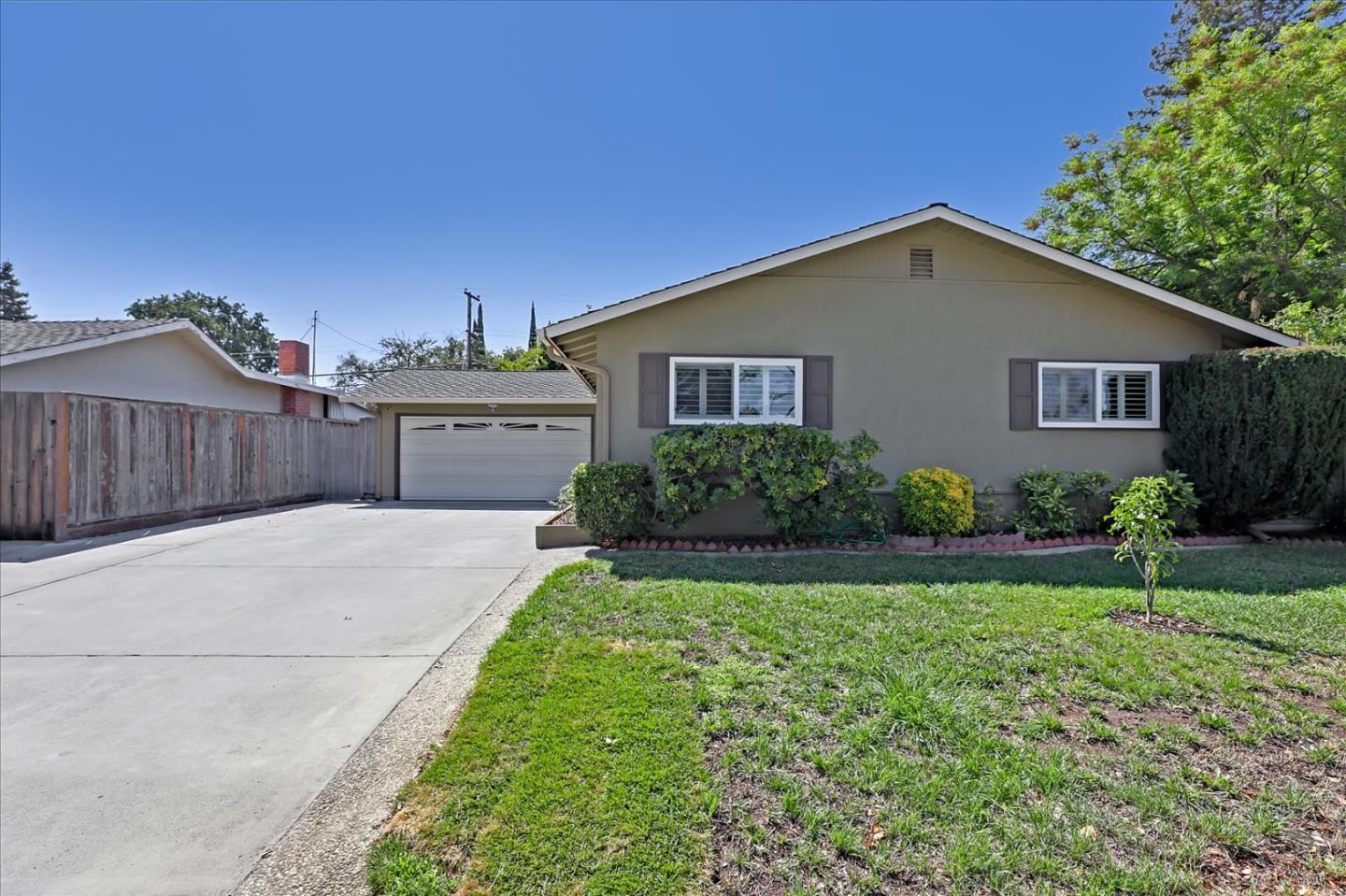 Detail Gallery Image 1 of 1 For 3714 Century Dr, Campbell,  CA 95008 - 3 Beds | 2 Baths
