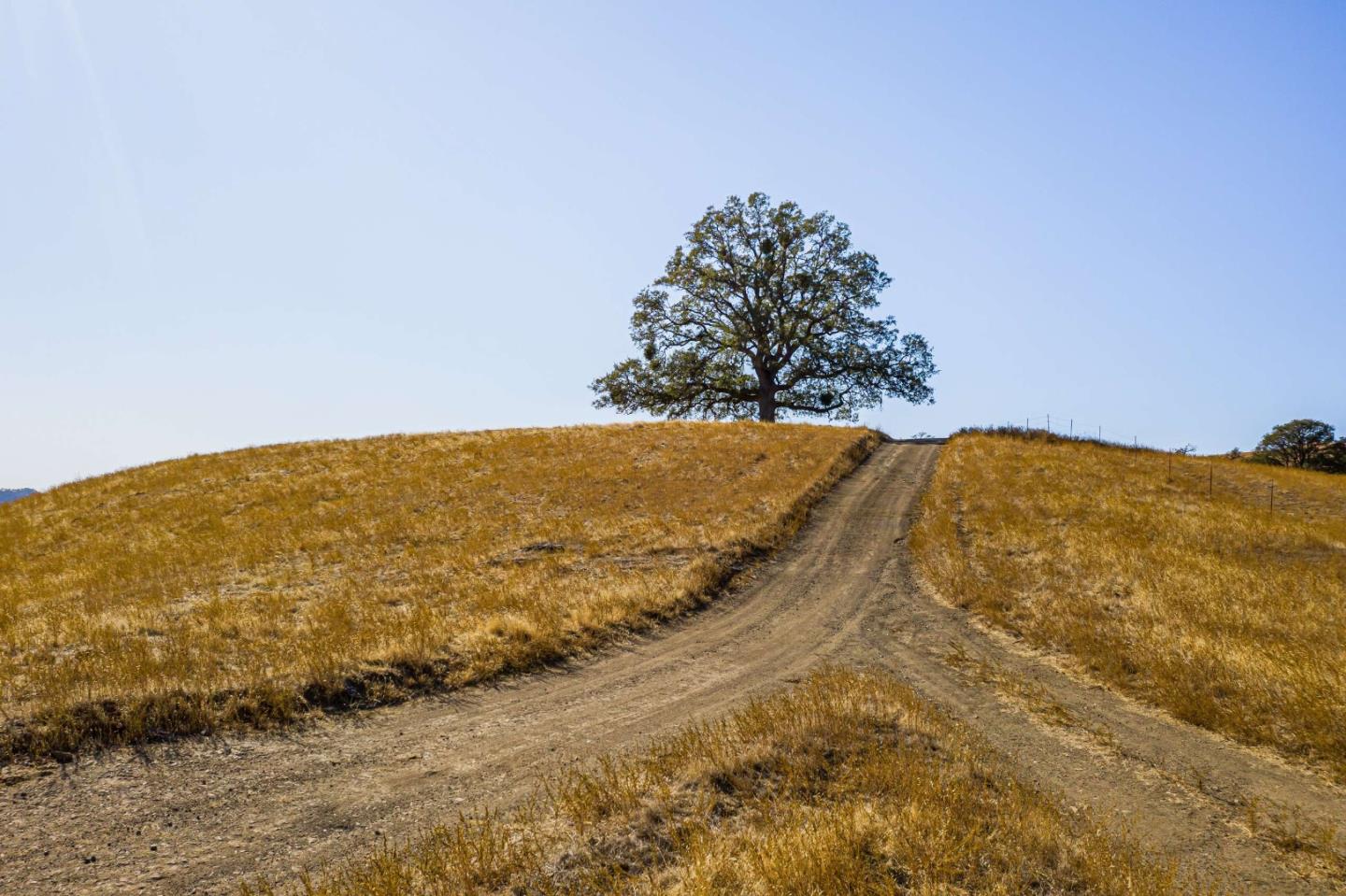 0 Beauregard Road, MOUNT HAMILTON, California 95140, ,Lots And Land,For Sale,Beauregard Road,40965367