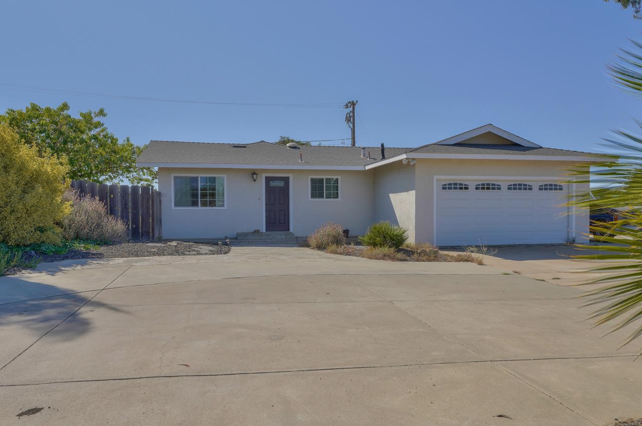 22010 Berry Dr, Salinas, CA 93908 3 Beds 2 Baths (Sold