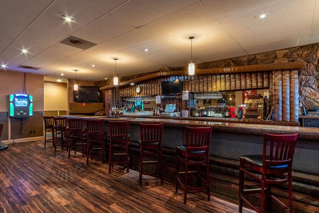 421 East, HOLLISTER, California 95023, ,Comm Business Opportunity,For Sale,East,40965377