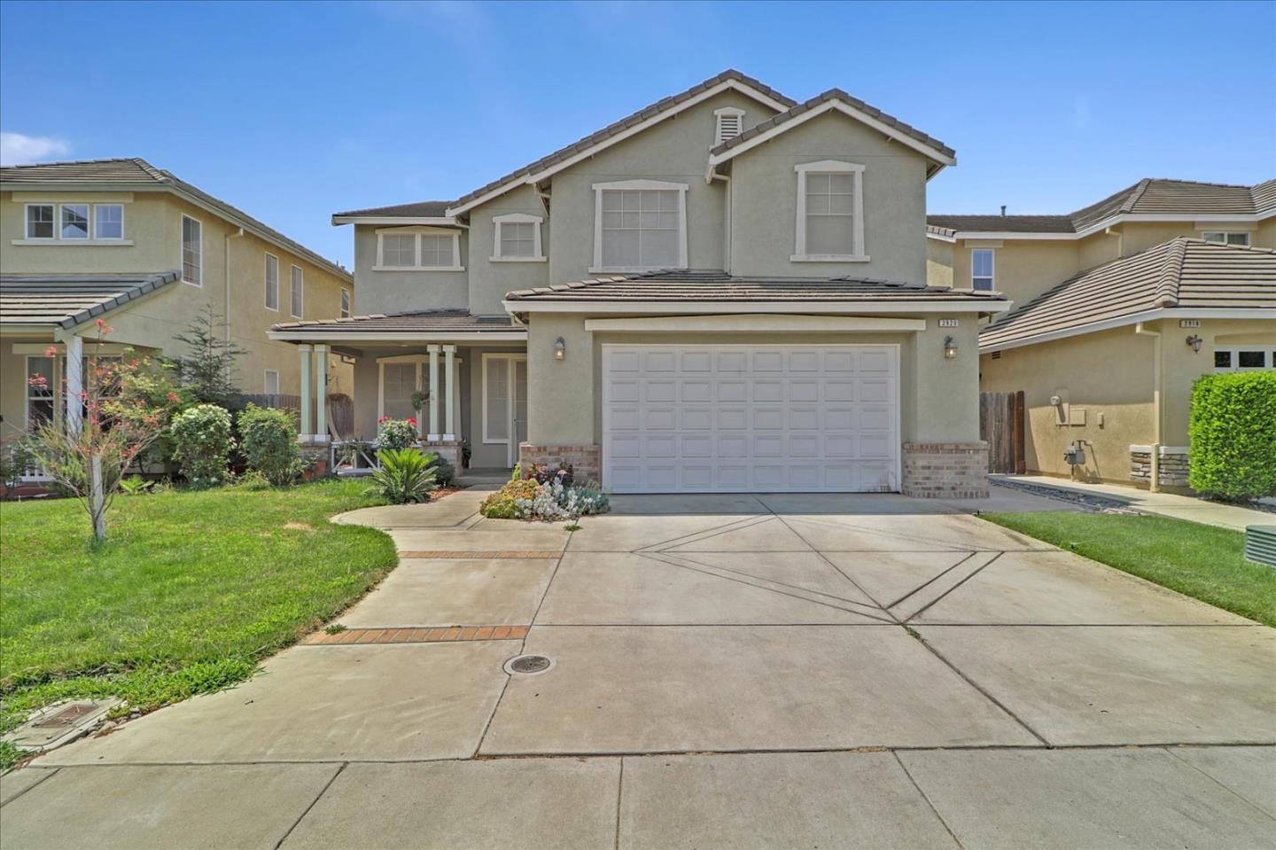 Detail Gallery Image 1 of 1 For 2920 Tabriz Dr, Modesto,  CA 95355 - 5 Beds | 2/1 Baths