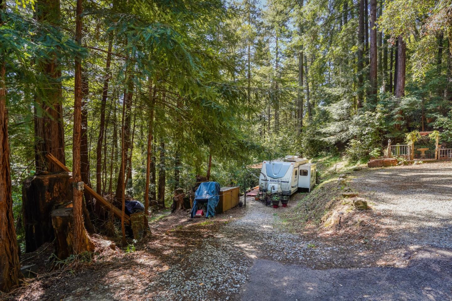 427 Holmwood Hollow, SCOTTS VALLEY, California 95066, ,Lots And Land,For Sale,Holmwood Hollow,40973280