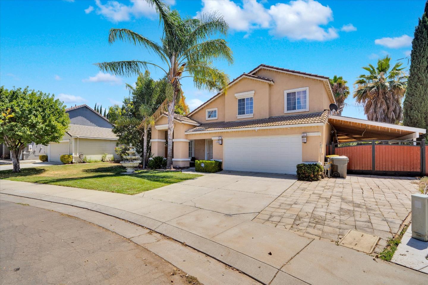 Detail Gallery Image 1 of 1 For 1928 Gordon Verner Cir, Stockton,  CA 95206 - 4 Beds | 2/1 Baths