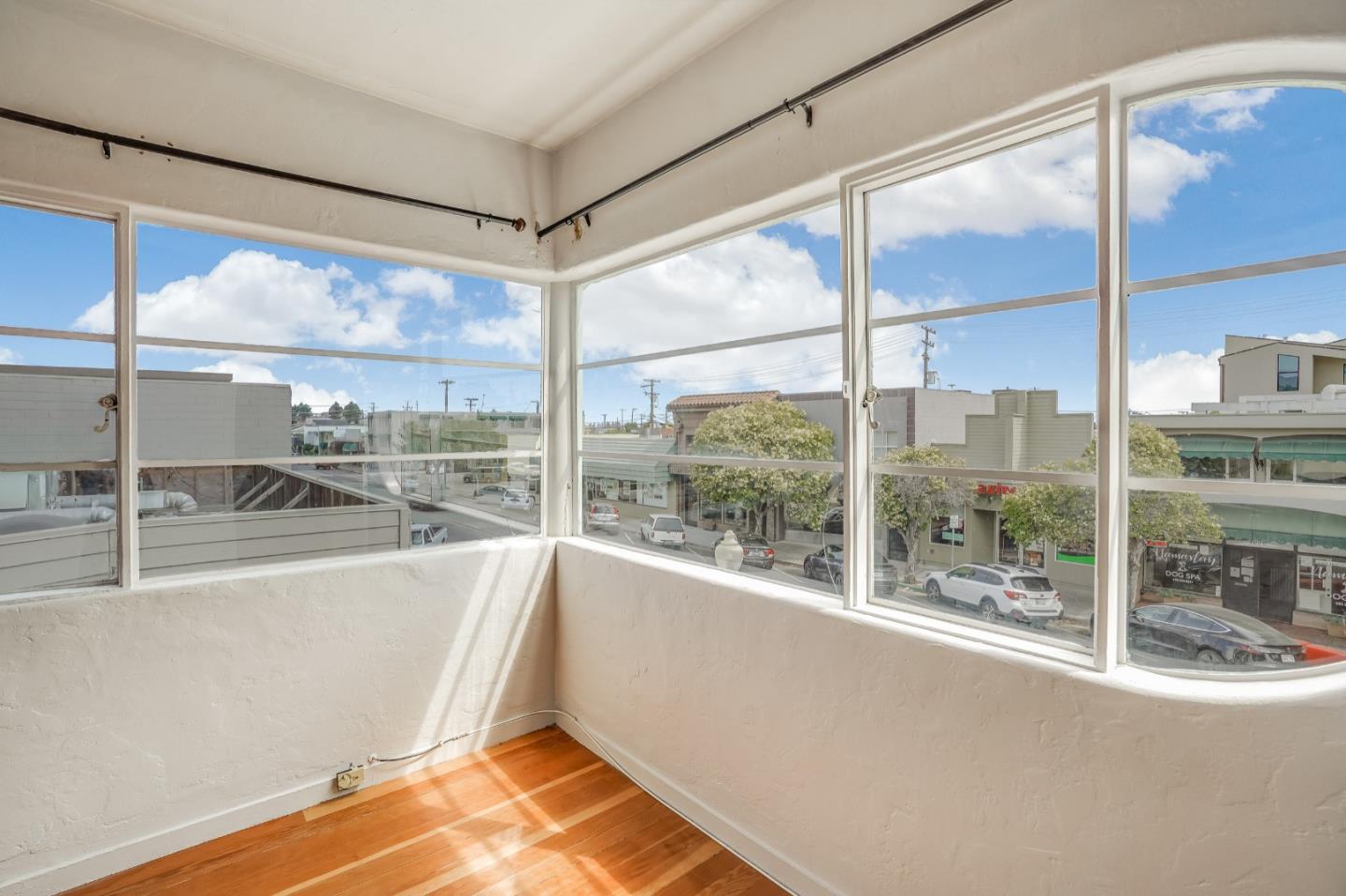 1660 Laurel Street, SAN CARLOS, California 94070, ,Comm Industrial For Sale,For Sale,Laurel Street,40965400