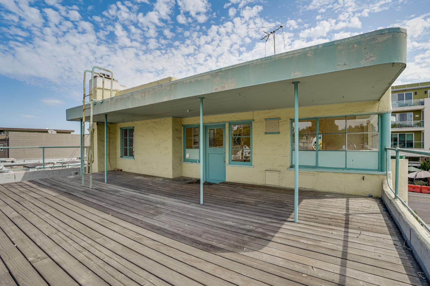 1660 Laurel Street, SAN CARLOS, California 94070, ,Comm Industrial For Sale,For Sale,Laurel Street,40965400