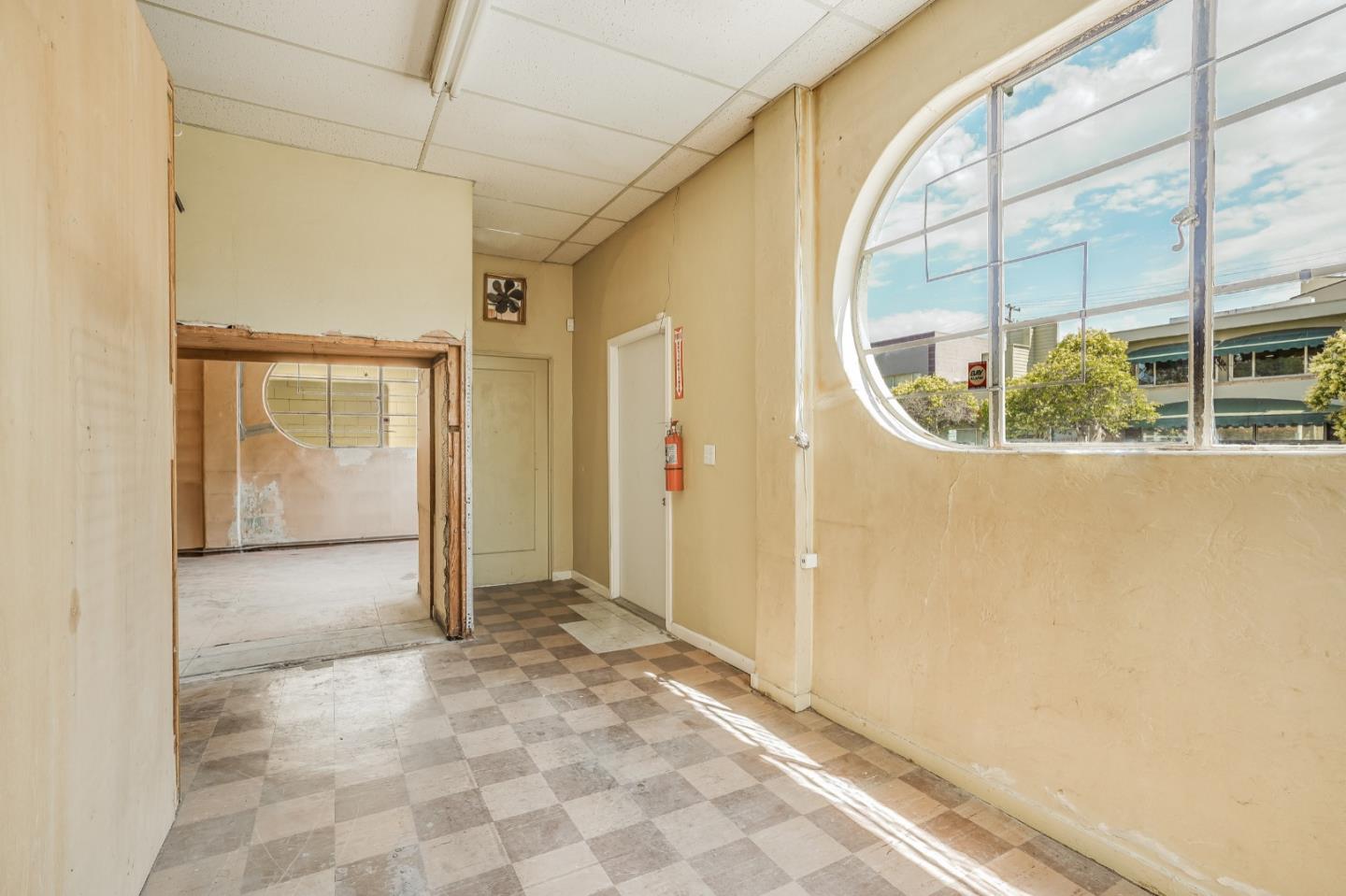 1660 Laurel Street, SAN CARLOS, California 94070, ,Comm Industrial For Sale,For Sale,Laurel Street,40965400