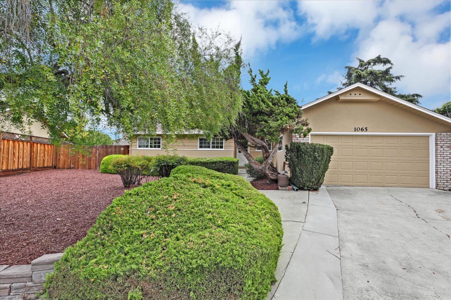 Detail Gallery Image 1 of 1 For 1065 Buchanan Ct, Santa Clara,  CA 95051 - 4 Beds | 2 Baths