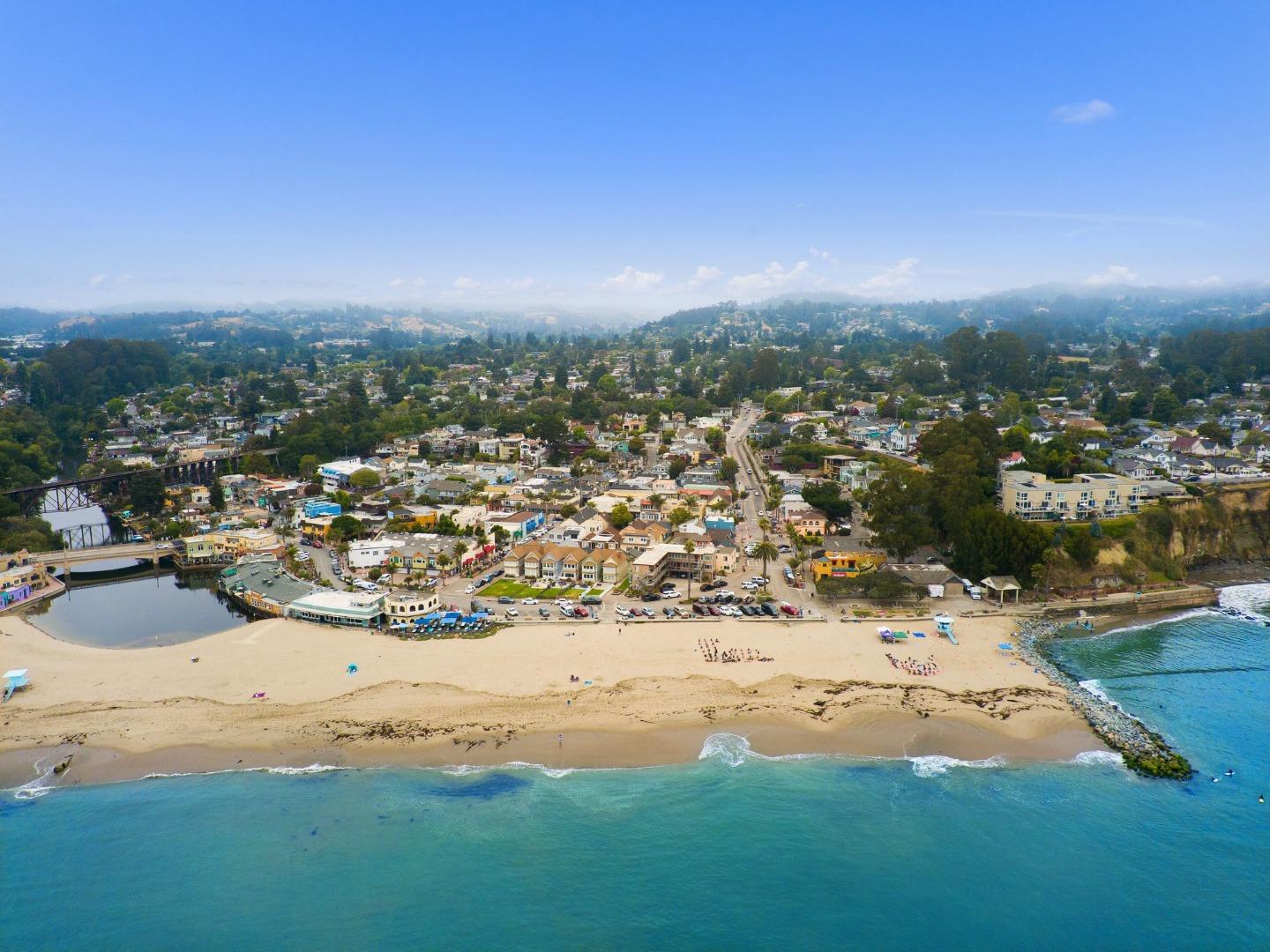 200 Monterey Avenue, CAPITOLA, California 95010, ,Comm Industrial For Sale,For Sale,Monterey Avenue,40965401