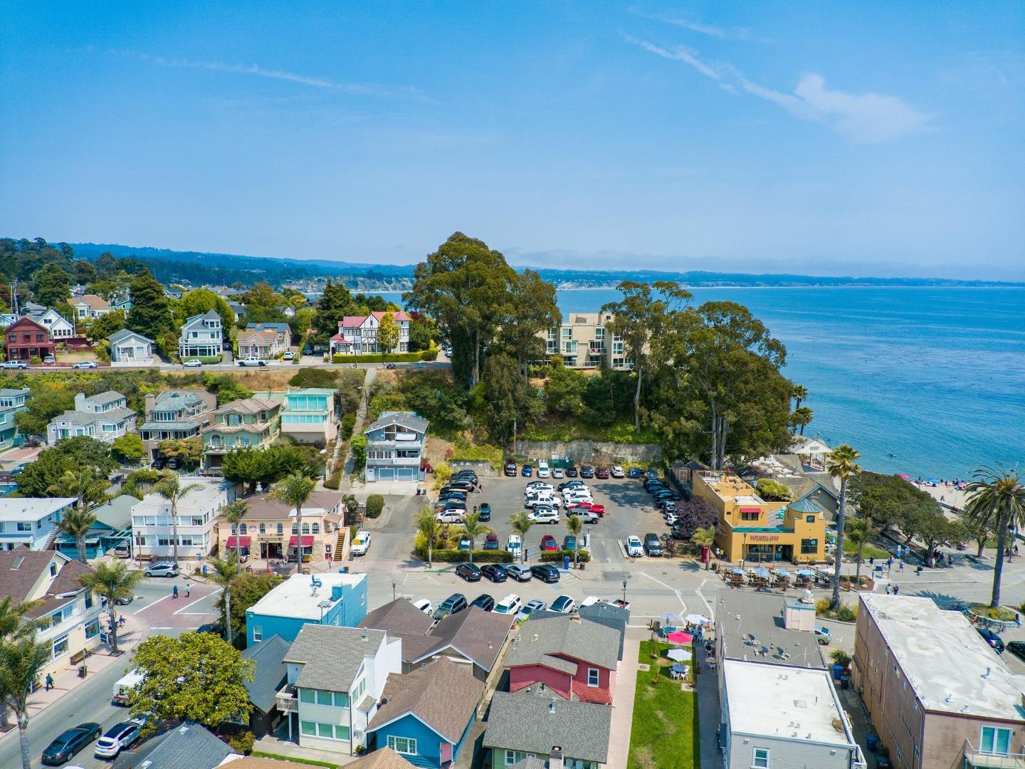 200 Monterey Avenue, CAPITOLA, California 95010, ,Comm Industrial For Sale,For Sale,Monterey Avenue,40965401