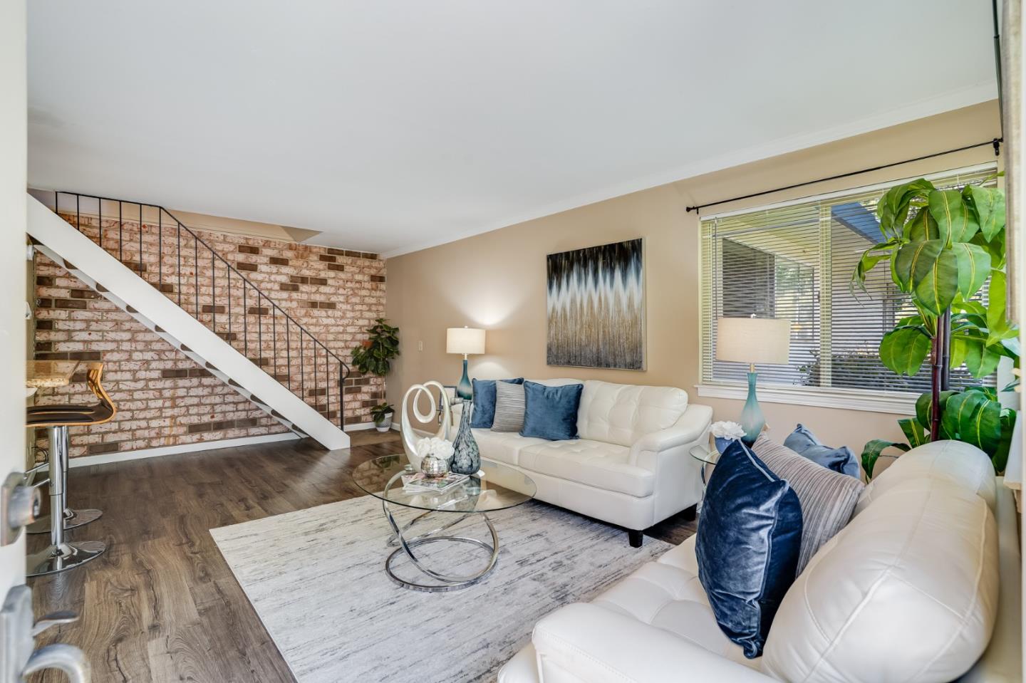 Detail Gallery Image 1 of 1 For 335 N 3rd St #2,  Campbell,  CA 95008 - 2 Beds | 1 Baths