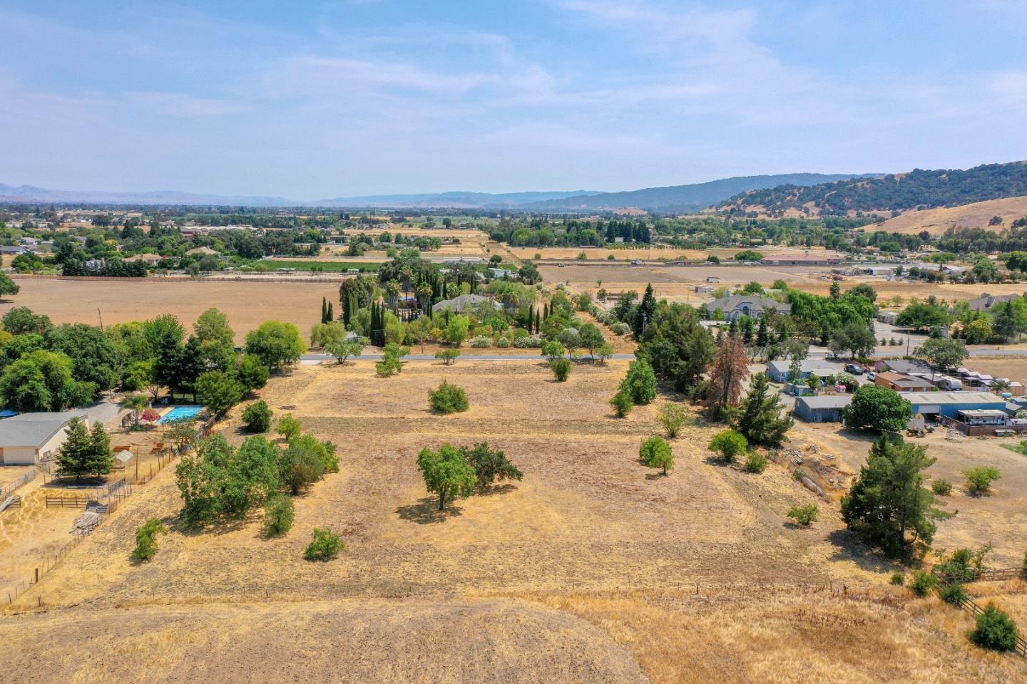 545 San Martin Avenue, SAN MARTIN, California 95046, ,Lots And Land,For Sale,San Martin Avenue,40965413