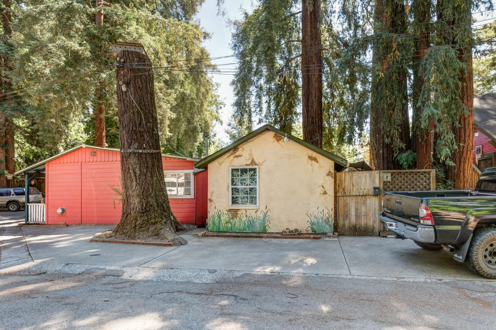 9600 9636 Highway 9, BEN LOMOND, California 95005, ,Comm Ri Multi-units 5+,For Sale,Highway 9,ML81855990