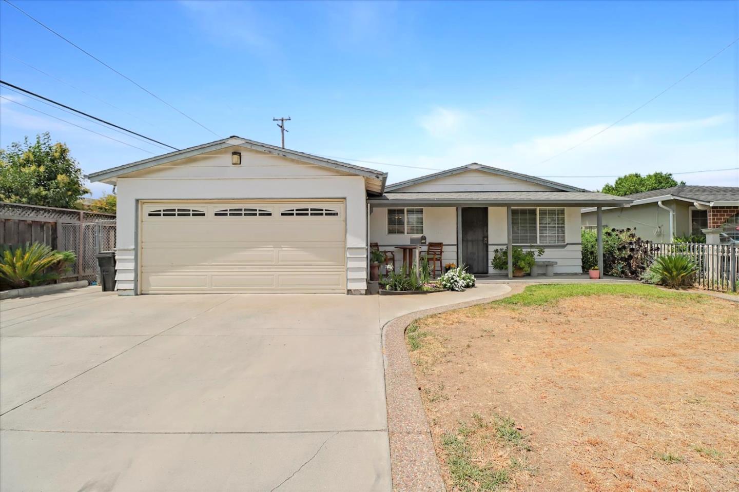 Detail Gallery Image 1 of 1 For 4143 Mira Loma Way, San Jose,  CA 95111 - 3 Beds | 2 Baths