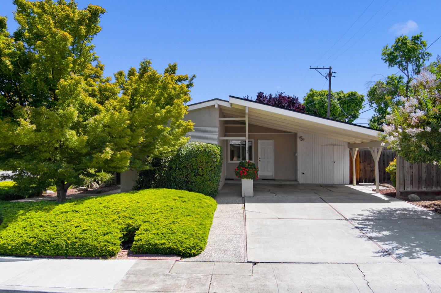 Detail Gallery Image 1 of 1 For 759 Clara Vista Ave, Santa Clara,  CA 95050 - 3 Beds | 2 Baths