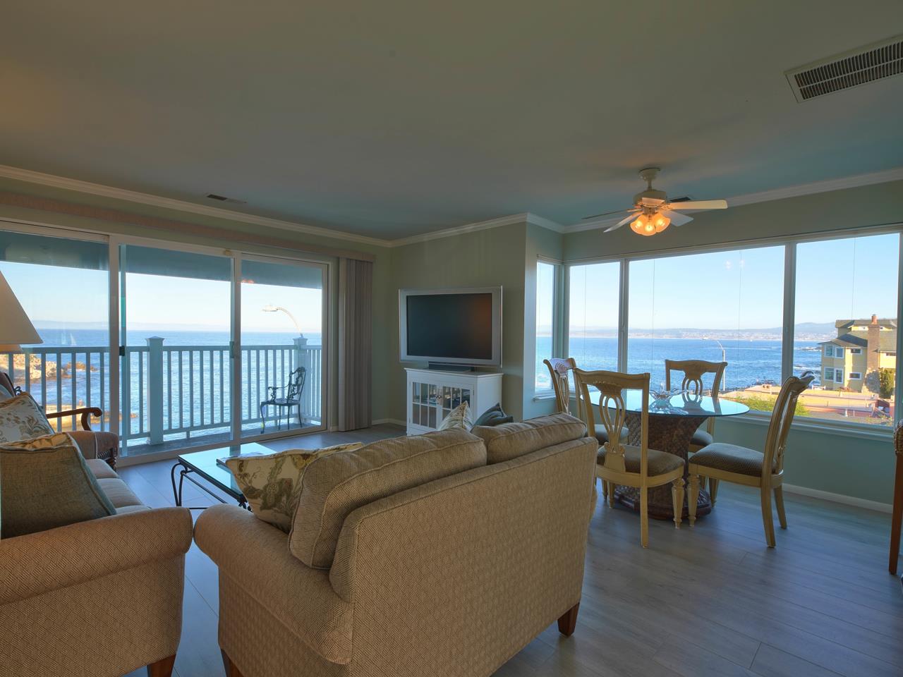 Detail Gallery Image 1 of 1 For 585 Ocean View Blvd #9,  Pacific Grove,  CA 93950 - 2 Beds | 1 Baths
