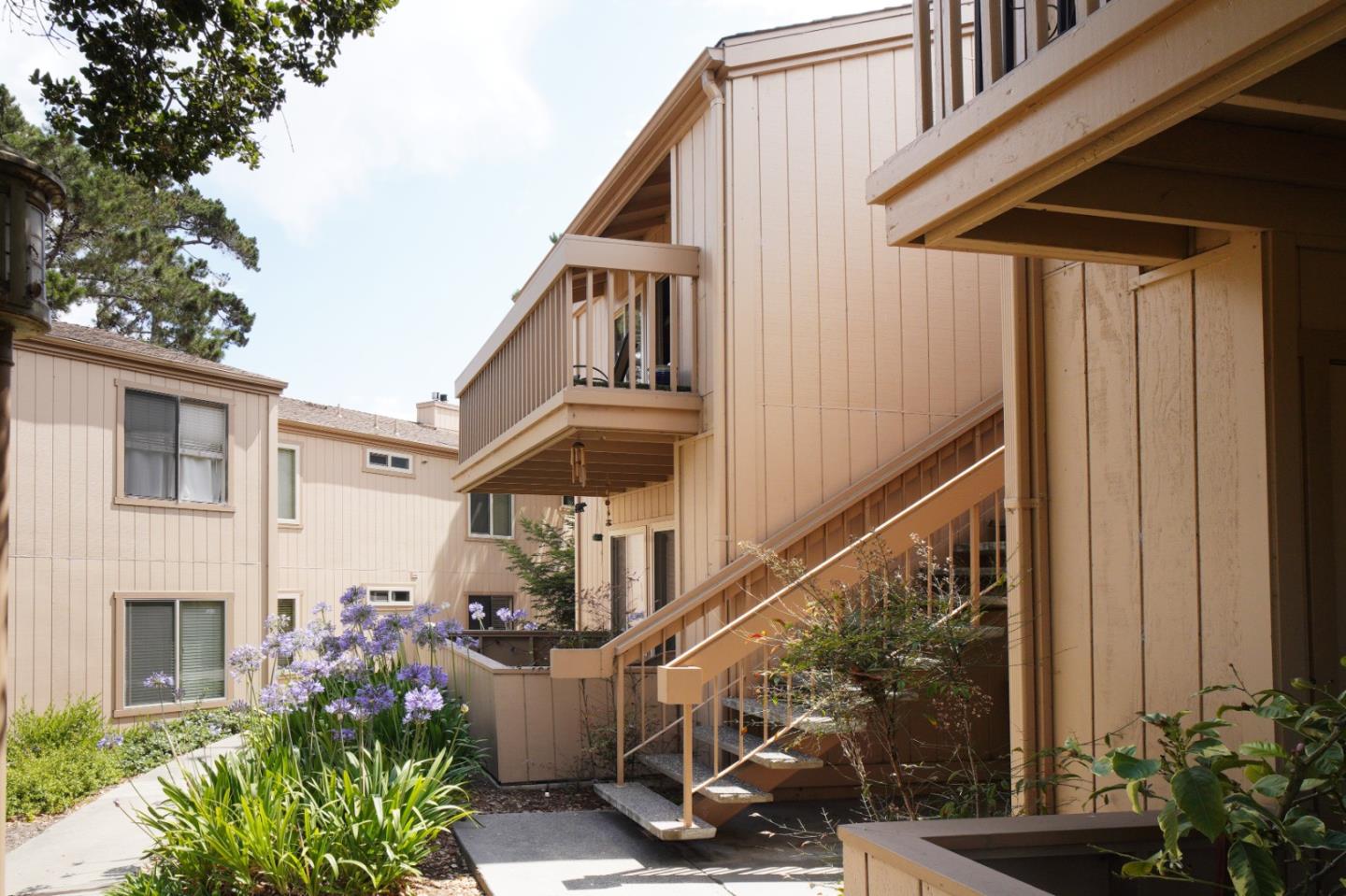 Detail Gallery Image 1 of 1 For 300 Glenwood Cir #282,  Monterey,  CA 93940 - 2 Beds | 1 Baths