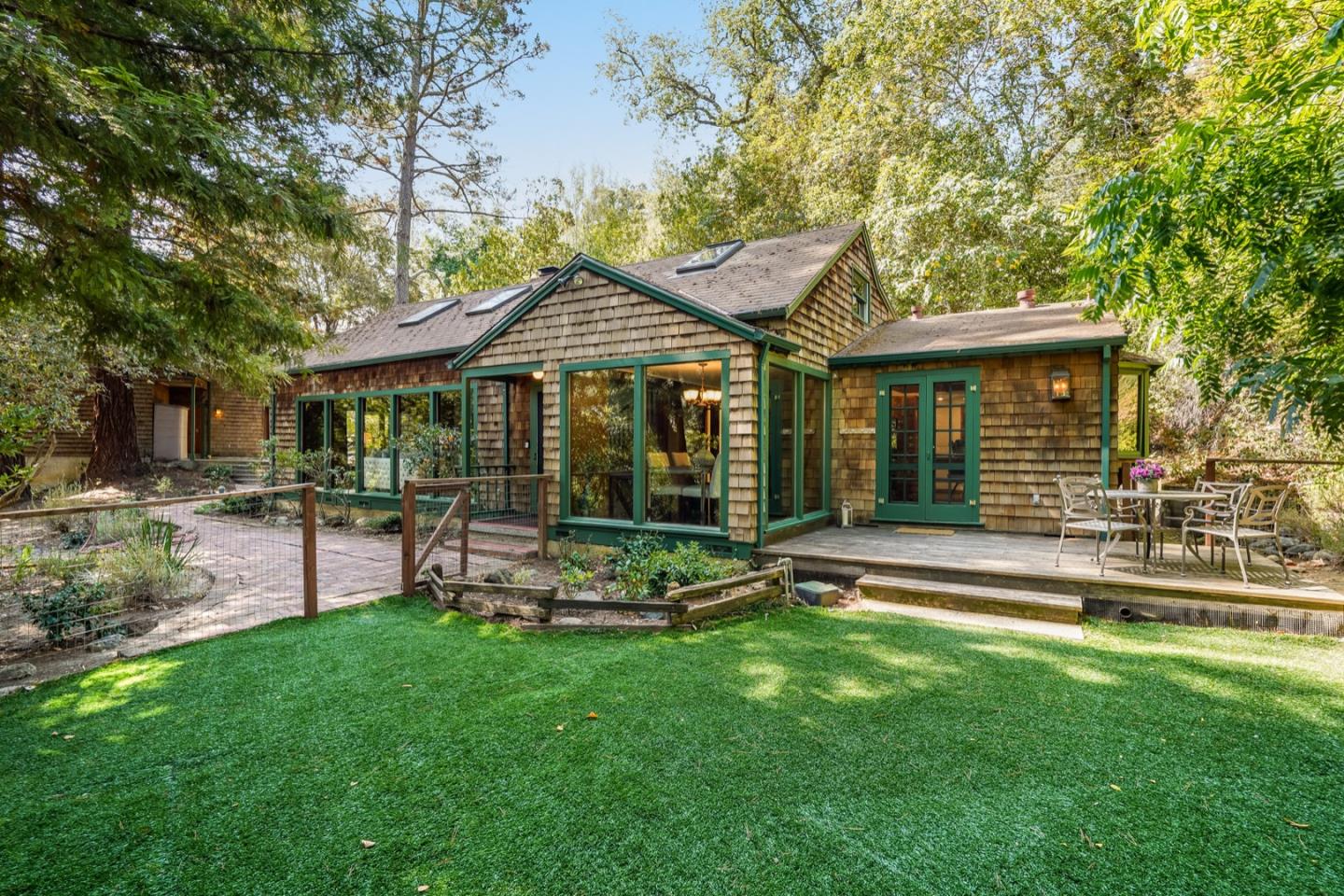 115 Foxwood Rd, Portola Valley, CA 94028 3 Beds 2 Baths (Sold