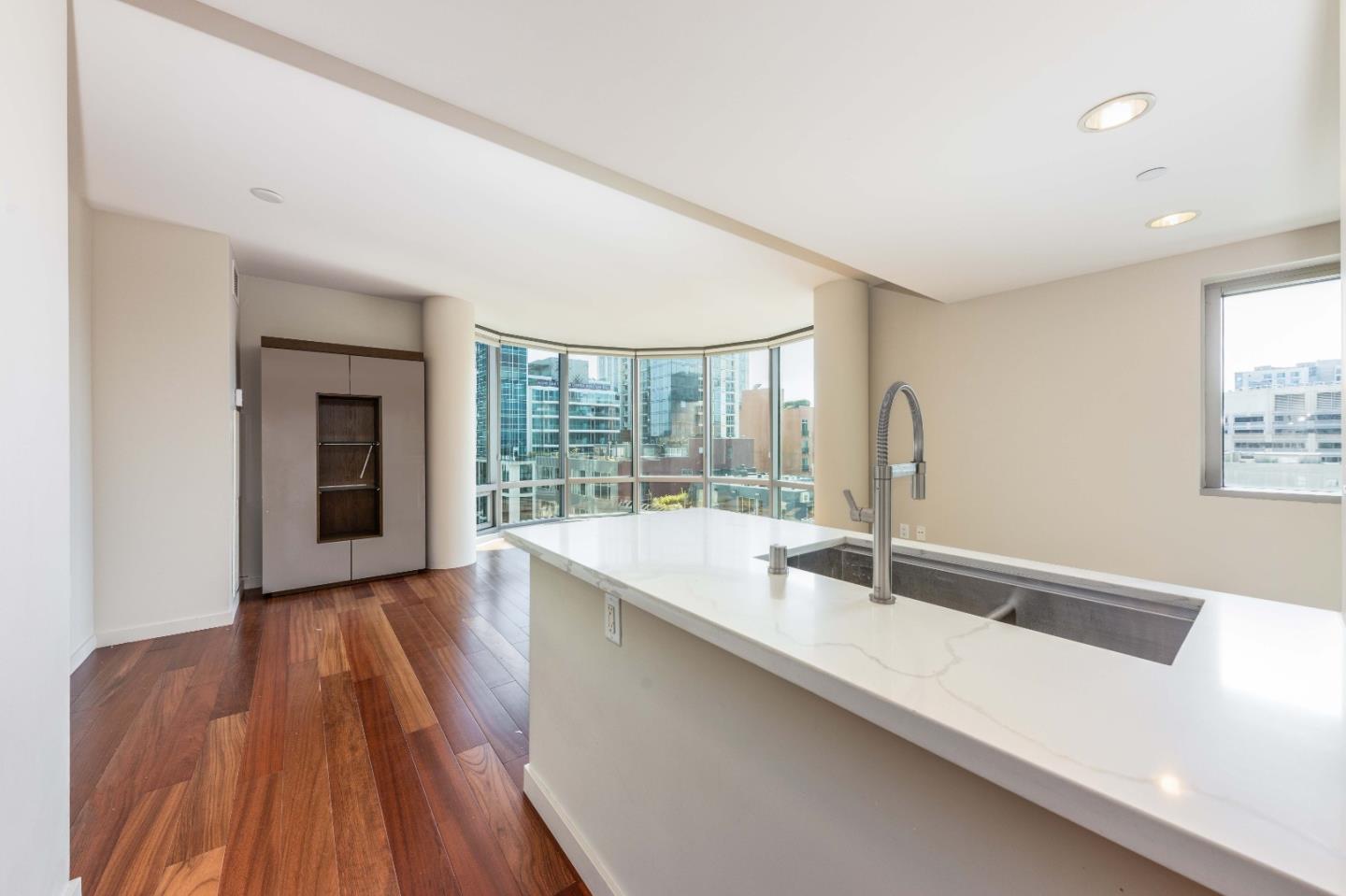 Detail Gallery Image 1 of 1 For 333 1st St #N1101,  San Francisco,  CA 94105 - 2 Beds | 2 Baths