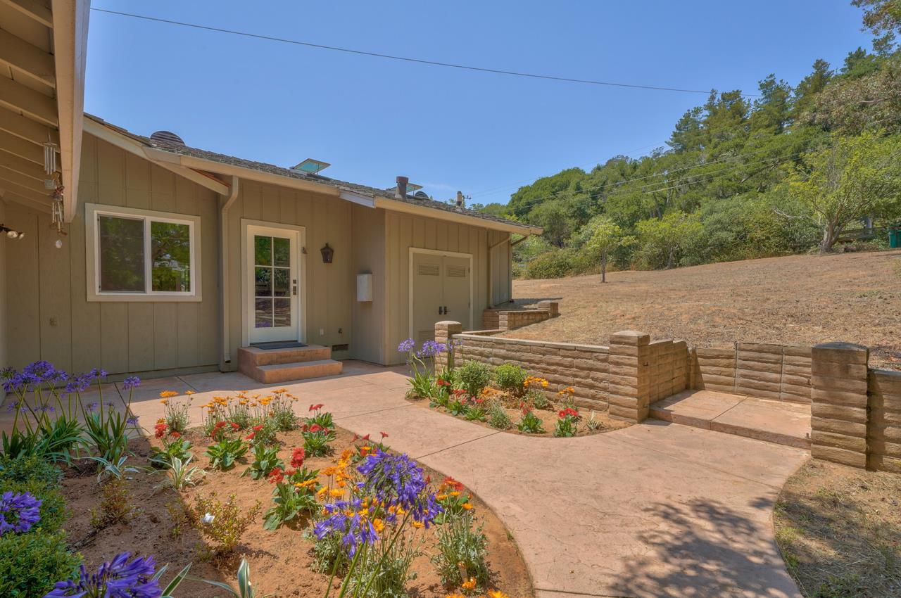 6834 Tustin Rd, Prunedale, CA 93907 3 Beds 2 Baths (Sold