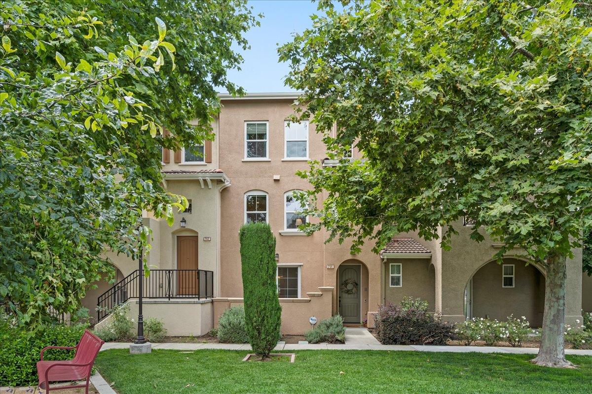 256 Okeefe Way, Mountain View, CA 94041 3 Beds 3/1 Baths (Sold